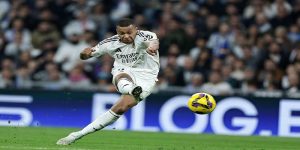 Xu hướng ghi bàn từ xa trong kỷ nguyên bóng đá hiện đại